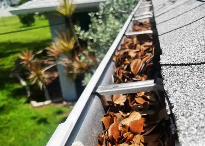 Glen Cove gutter cleaning home page